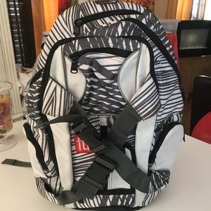 Ful laptop backpack in grey, black and white.